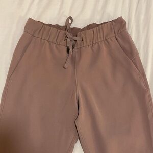 Lululemon On the Fly 23” pant